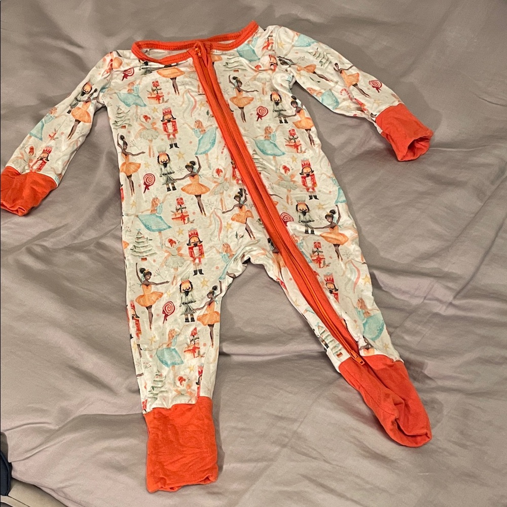 Nutcracker and ballerinas onesies pajamas with hands and feet covers